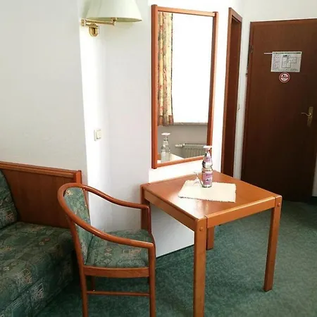 Hotel-pension Am Kurpark 3*