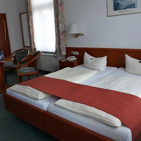 Hotel-pension Am Kurpark 3*